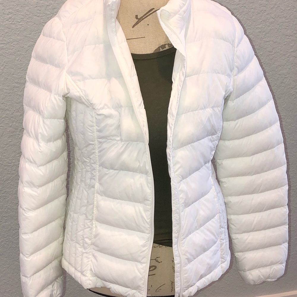White puffer jacket